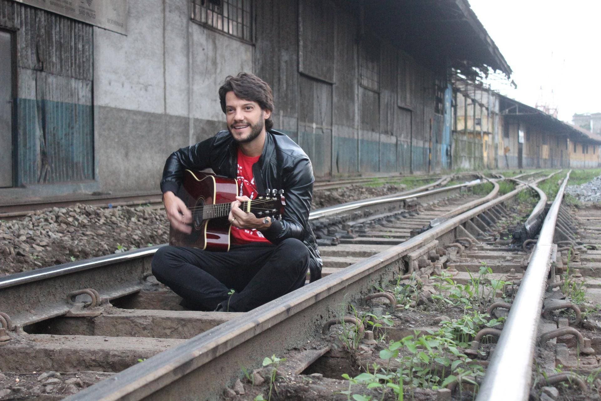 Financiamento coletivo do EP Deixa eu sonhar, de Cacá Baskerville | Juicy Santos